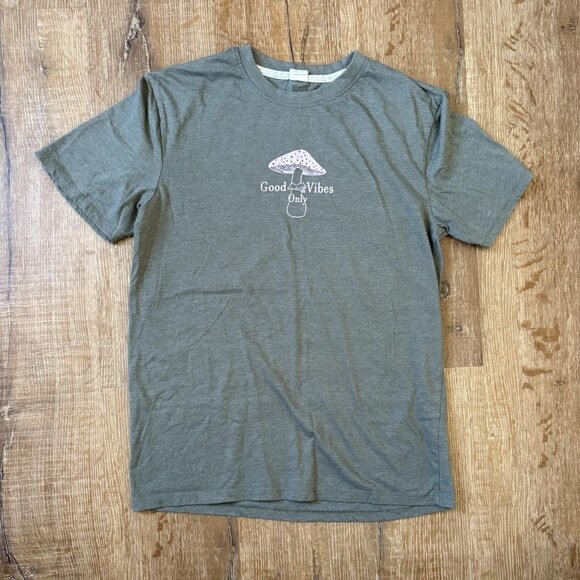 Good Vibes Only Mushroom Graphic Tee - Picture 3 of 5